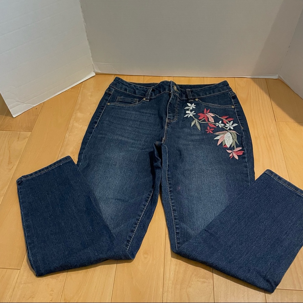 2 pair of women jeans - Picture 3 of 10